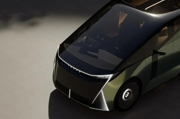 Lexus LS Becomes Minivan And Crossover Concept