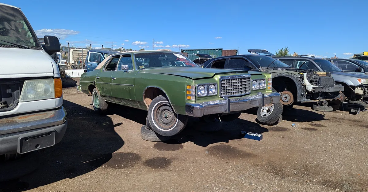 Junkyard Find: 1976 Ford LTD 4-Door Pillared Hardtop