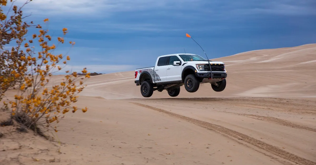 Recall Alert: Large Ford And Lincoln SUVs