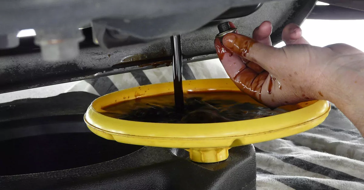 Greasy Situation – Best Oil Drain Pans