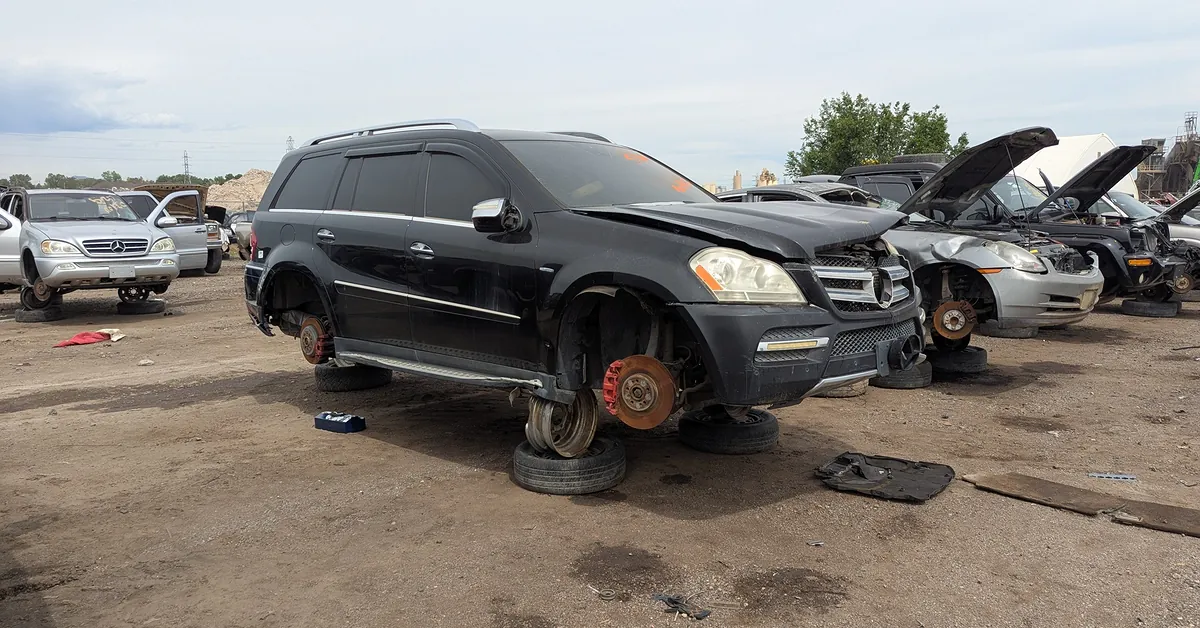Junkyard Find: 2010 Mercedes-Benz GL 350 Bluetec