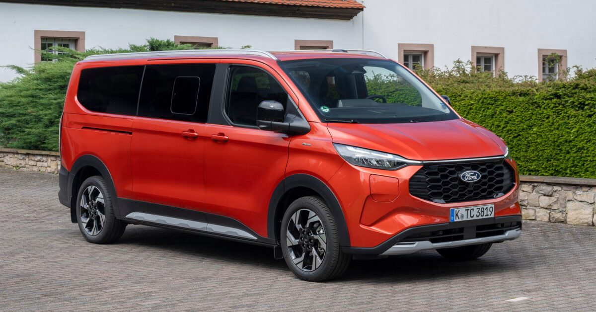 Ford Tourneo Custom (2024) | Expert Rating