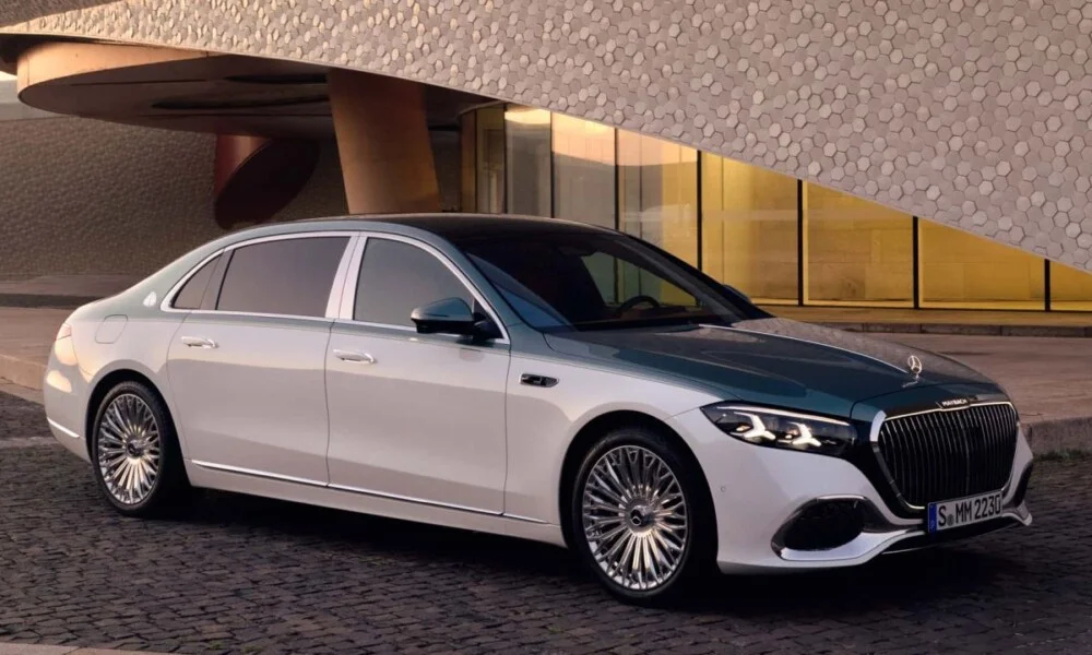 Mercedes-Maybach S-Class facelift revealed; comes in V8 & V12 flavours