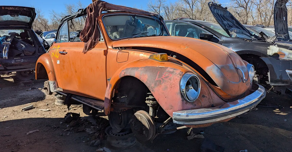 Junkyard Find: 1972 Volkswagen Super Beetle Convertible