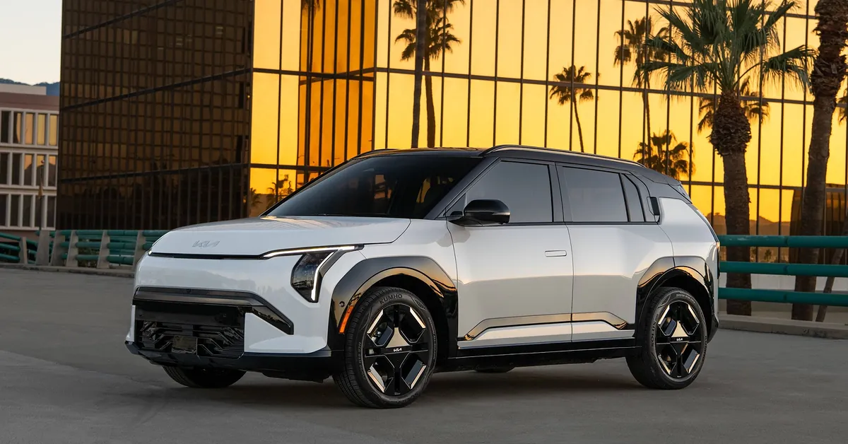 Kia Affirms Commitment to EVs with New York Debut of 2027 EV3