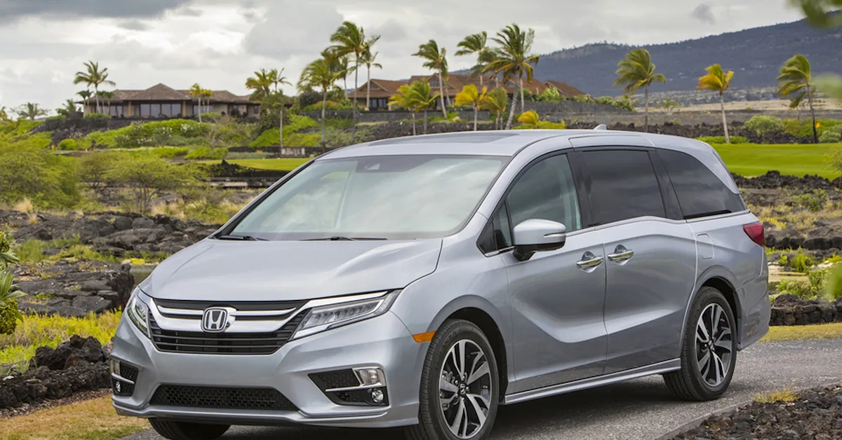 Honda Recalling 440K Minivans to Fix Airbag Issue
