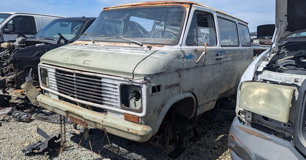 Junykard Find: 1972 GMC Vandura, Pacific Telephone Edition