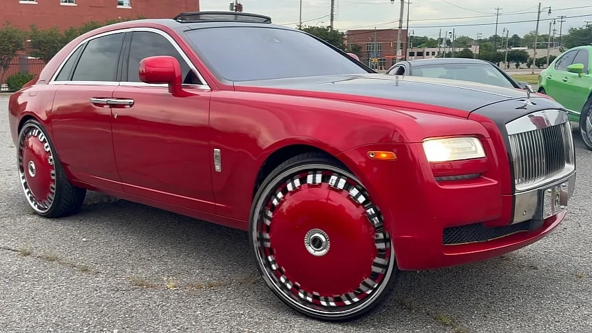 This Rolls-Royce Ghost stands out, but not for the right reasons