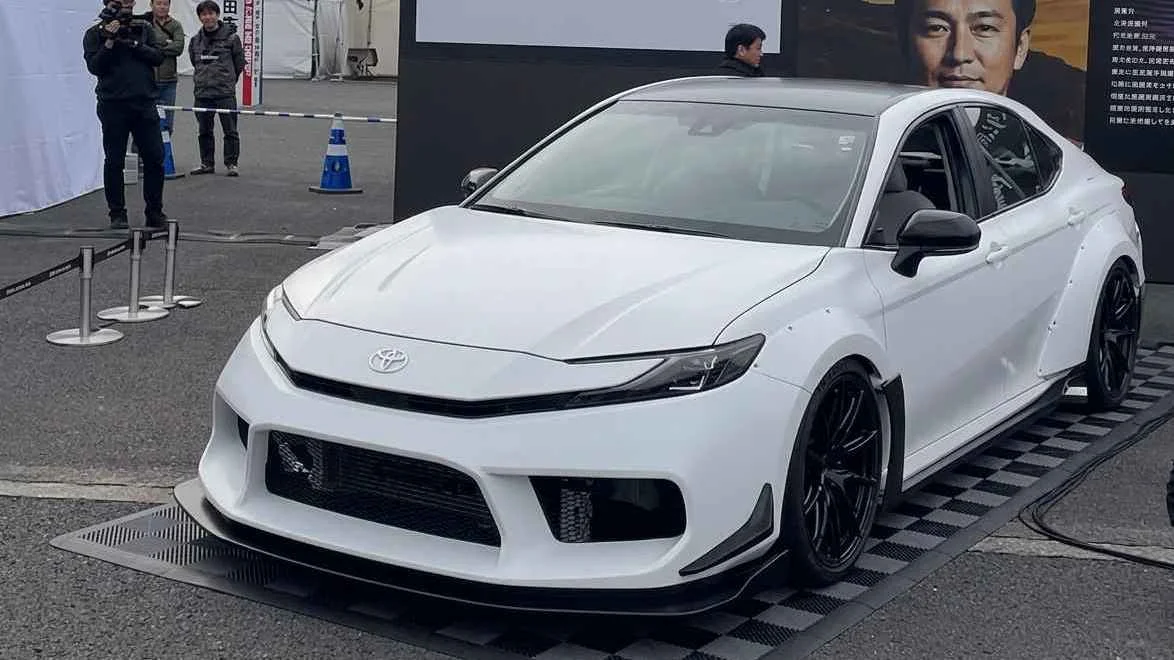 Toyota reveals 7-cylinder Camry GR, a special one-of-one project car