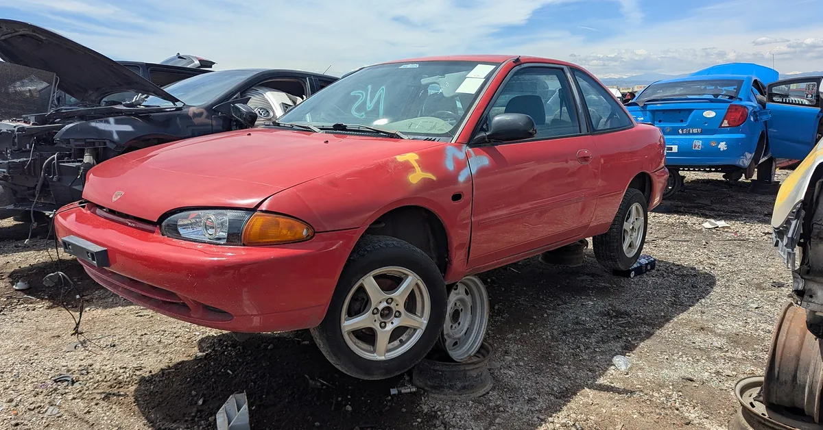 Junkyard Find: 1995 Eagle Summit ESi Coupe